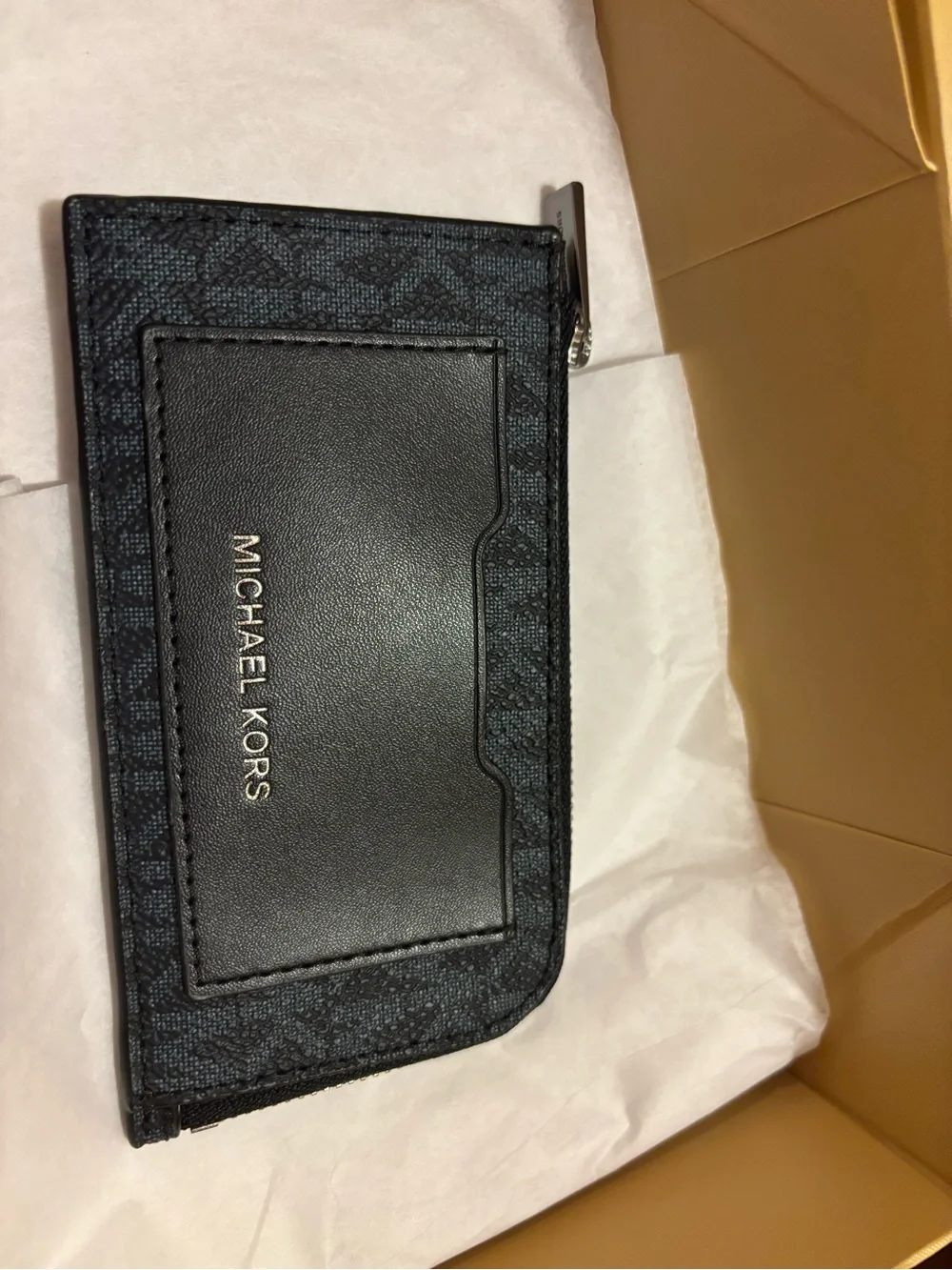 Michael Kors L Zip wallet navy color
